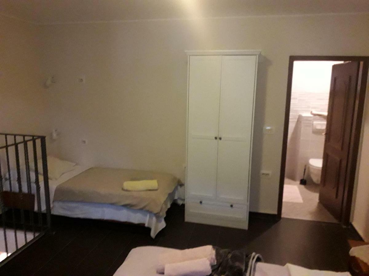 Apartments And Rooms Deskovic Mošćenička Draga 외부 사진
