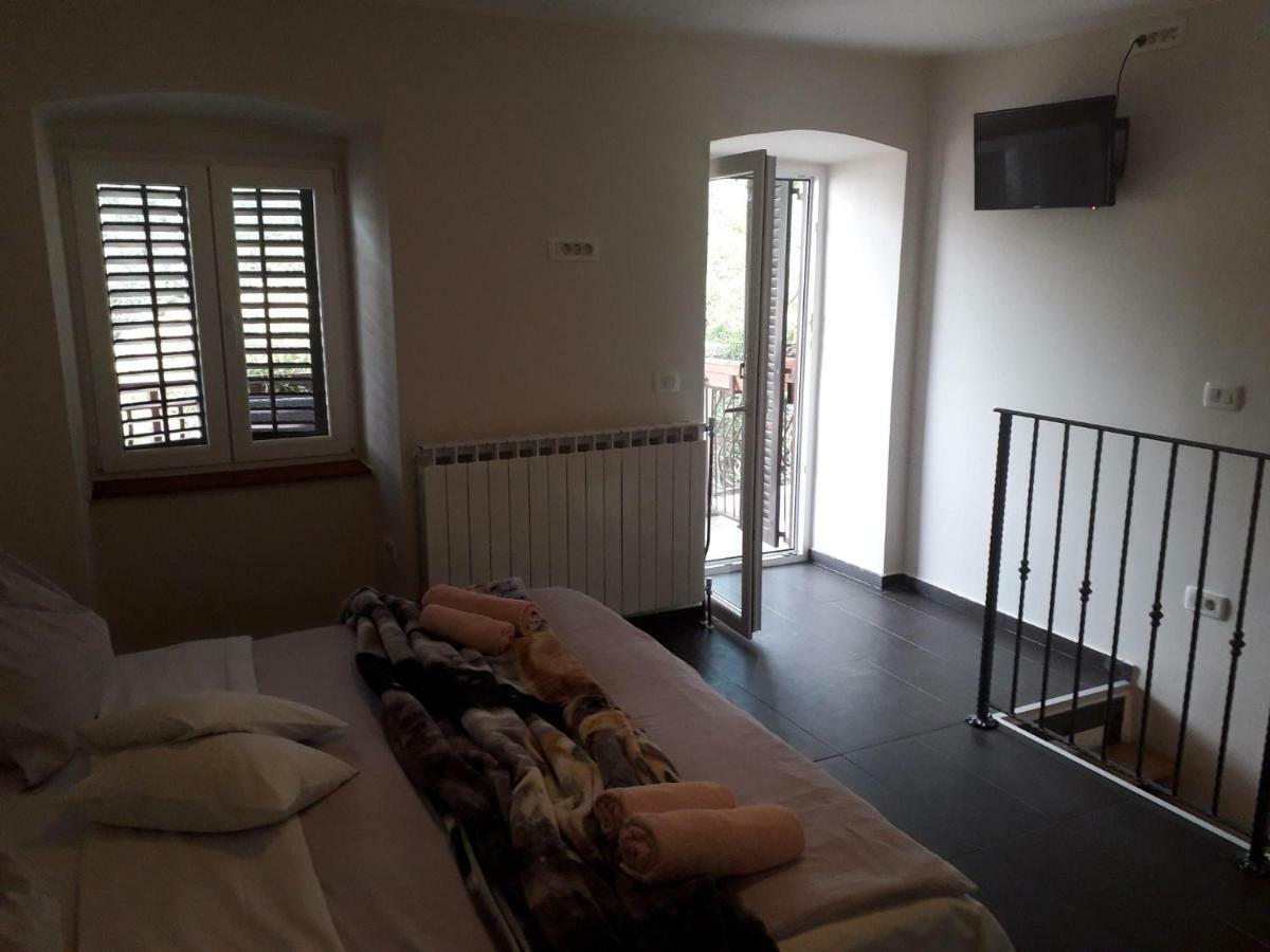 Apartments And Rooms Deskovic Mošćenička Draga 외부 사진