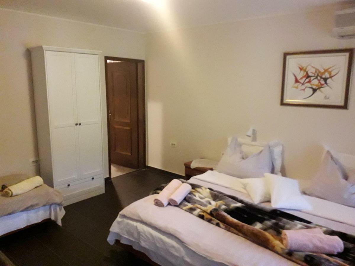 Apartments And Rooms Deskovic Mošćenička Draga 외부 사진